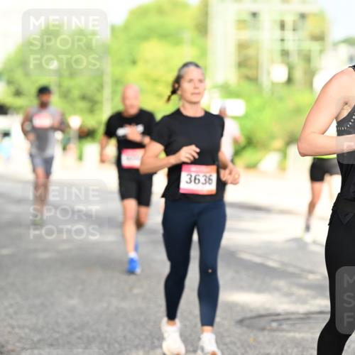 06.09.2026 - CURREX Alsterlauf Dr. Thomas Lammeyer http://msf.ph/oto/10130423 06.09.2026 09:52:47 Laufen 3636, 2516 meine-sportfotos.de