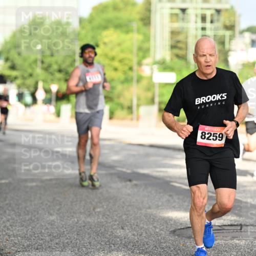 06.09.2026 - CURREX Alsterlauf Dr. Thomas Lammeyer http://msf.ph/oto/10130446 06.09.2026 09:52:49 Laufen 8259 meine-sportfotos.de