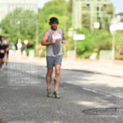 06.09.2026 - CURREX Alsterlauf Dr. Thomas Lammeyer http://msf.ph/oto/10130454 06.09.2026 09:52:50 Laufen  meine-sportfotos.de