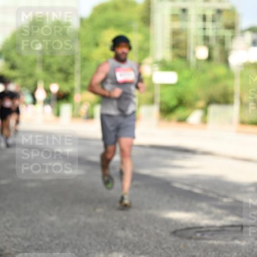 06.09.2026 - CURREX Alsterlauf Dr. Thomas Lammeyer http://msf.ph/oto/10130457 06.09.2026 09:52:50 Laufen  meine-sportfotos.de
