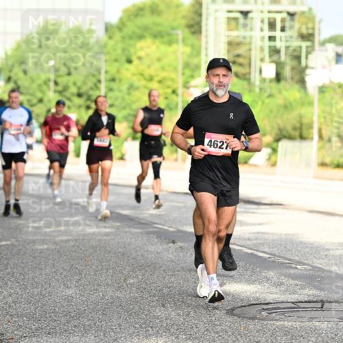 06.09.2026 - CURREX Alsterlauf Dr. Thomas Lammeyer http://msf.ph/oto/10130477 06.09.2026 09:52:56 Laufen 8, 4627 meine-sportfotos.de