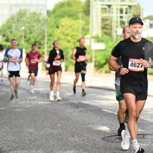 06.09.2026 - CURREX Alsterlauf Dr. Thomas Lammeyer http://msf.ph/oto/10130485 06.09.2026 09:52:56 Laufen 8, 50, 4627, 8 meine-sportfotos.de