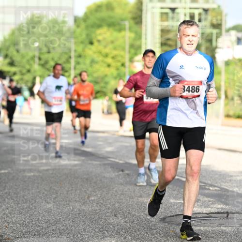 06.09.2026 - CURREX Alsterlauf Dr. Thomas Lammeyer http://msf.ph/oto/10130527 06.09.2026 09:53:00 Laufen 3486 meine-sportfotos.de