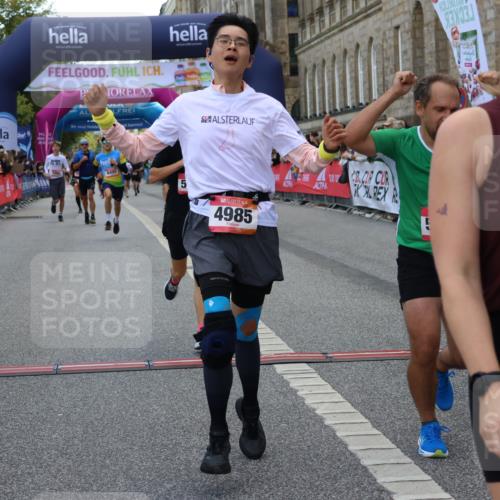 06.09.2026 - CURREX Alsterlauf Strokosch-Dieckow http://msf.ph/oto/10130538 06.09.2026 09:51:40 Ziel 2023, 2542, 3733, 4210, 4427, 4729, 4985, 4987, 5230, 5525, 5596, 5814, 5847, 6405, 6411, 6453, 8085, 8332 meine-sportfotos.de