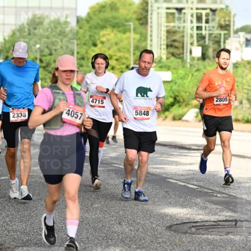 06.09.2026 - CURREX Alsterlauf Dr. Thomas Lammeyer http://msf.ph/oto/10130560 06.09.2026 09:53:03 Laufen 4057, 2338, 4715, 5848, 2805 meine-sportfotos.de