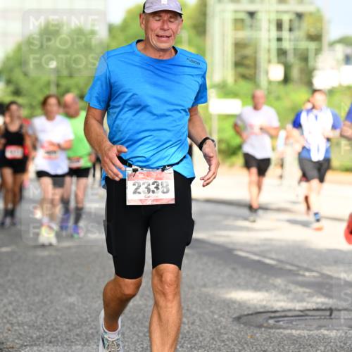 06.09.2026 - CURREX Alsterlauf Dr. Thomas Lammeyer http://msf.ph/oto/10130583 06.09.2026 09:53:06 Laufen 2338 meine-sportfotos.de