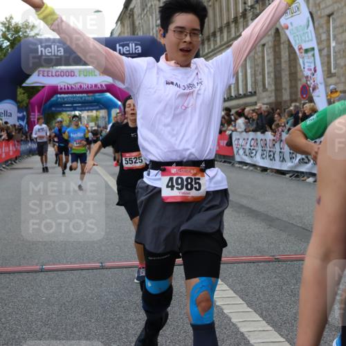 06.09.2026 - CURREX Alsterlauf Strokosch-Dieckow http://msf.ph/oto/10130590 06.09.2026 09:51:40 Ziel 2023, 2542, 3733, 4210, 4427, 4729, 4985, 4987, 5230, 5525, 5596, 5814, 5847, 6405, 6411, 6453, 8085, 8332 meine-sportfotos.de