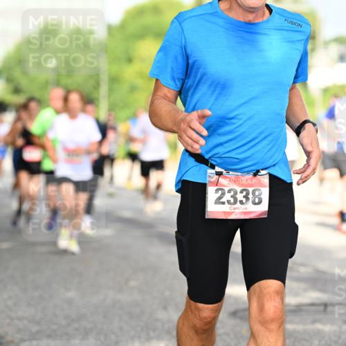 06.09.2026 - CURREX Alsterlauf Dr. Thomas Lammeyer http://msf.ph/oto/10130591 06.09.2026 09:53:06 Laufen 2338 meine-sportfotos.de
