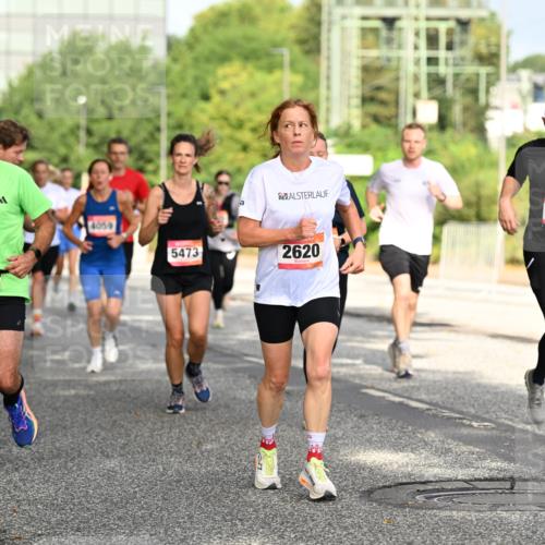 06.09.2026 - CURREX Alsterlauf Dr. Thomas Lammeyer http://msf.ph/oto/10130606 06.09.2026 09:53:08 Laufen 2806, 4059, 5473, 2620, 2085, 05 meine-sportfotos.de