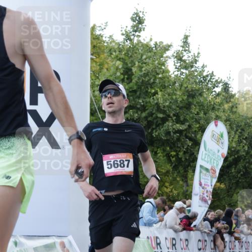 06.09.2026 - CURREX Alsterlauf Yannick Fuchs http://msf.ph/oto/10130615 06.09.2026 09:38:26 Ziel 2378, 4160, 4614, 4983, 5687, 5727, 6101, 6133 meine-sportfotos.de