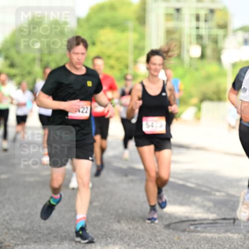 06.09.2026 - CURREX Alsterlauf Dr. Thomas Lammeyer http://msf.ph/oto/10130621 06.09.2026 09:53:09 Laufen 2806, 5473, 2620 meine-sportfotos.de