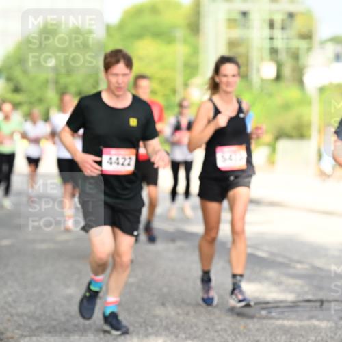 06.09.2026 - CURREX Alsterlauf Dr. Thomas Lammeyer http://msf.ph/oto/10130622 06.09.2026 09:53:10 Laufen 2806, 4422 meine-sportfotos.de