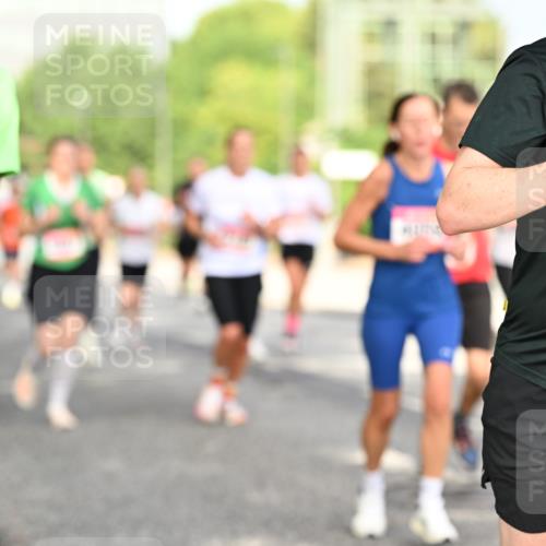 06.09.2026 - CURREX Alsterlauf Dr. Thomas Lammeyer http://msf.ph/oto/10130640 06.09.2026 09:53:11 Laufen 806, 4422 meine-sportfotos.de