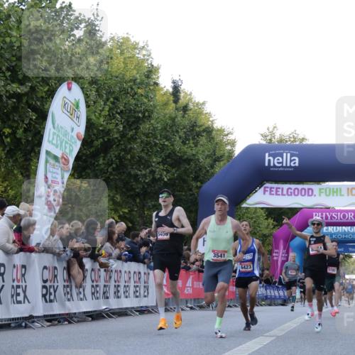 06.09.2026 - CURREX Alsterlauf Yannick Fuchs http://msf.ph/oto/10130681 06.09.2026 09:38:30 Ziel 3541, 4160, 4614, 5193, 5456, 5687, 5727, 6101, 6423, 8274 meine-sportfotos.de