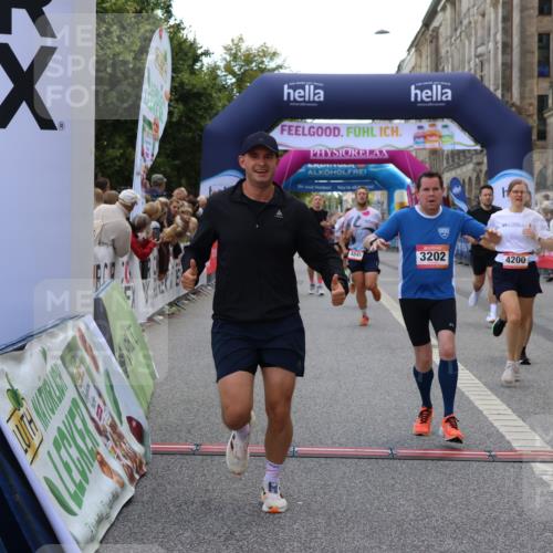 06.09.2026 - CURREX Alsterlauf Strokosch-Dieckow http://msf.ph/oto/10130722 06.09.2026 09:51:52 Ziel 2002, 2542, 3041, 3202, 3465, 4200, 4267, 4268, 4332, 4333, 4667, 4845, 5621, 5882, 6023 meine-sportfotos.de
