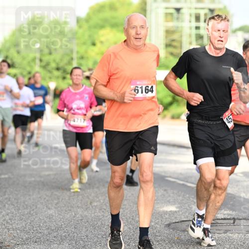 06.09.2026 - CURREX Alsterlauf Dr. Thomas Lammeyer http://msf.ph/oto/10130736 06.09.2026 09:53:21 Laufen 6164, 45, 3116, 5575 meine-sportfotos.de