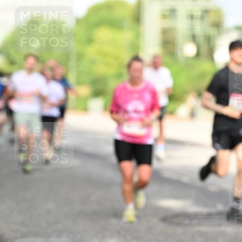 06.09.2026 - CURREX Alsterlauf Dr. Thomas Lammeyer http://msf.ph/oto/10130752 06.09.2026 09:53:22 Laufen  meine-sportfotos.de