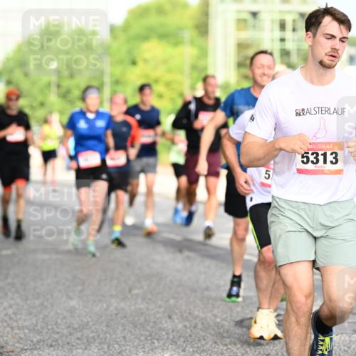 06.09.2026 - CURREX Alsterlauf Dr. Thomas Lammeyer http://msf.ph/oto/10130787 06.09.2026 09:53:26 Laufen 5, 5313 meine-sportfotos.de