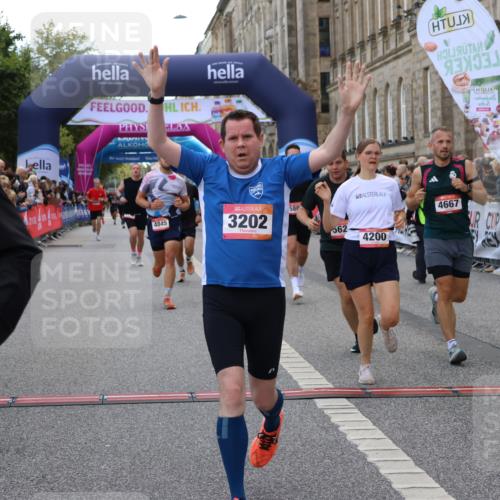 06.09.2026 - CURREX Alsterlauf Strokosch-Dieckow http://msf.ph/oto/10130807 06.09.2026 09:51:53 Ziel 2002, 2719, 3041, 3202, 3465, 4200, 4267, 4268, 4332, 4333, 4667, 4742, 4845, 5621, 5882, 6023 meine-sportfotos.de