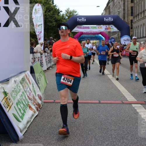 06.09.2026 - CURREX Alsterlauf Strokosch-Dieckow http://msf.ph/oto/10130828 06.09.2026 10:04:54 Ziel 2095, 2133, 2278, 2343, 2512, 2776, 3109, 3412, 3452, 4413, 4415, 4593, 4704, 4892, 5022, 5568, 6282, 8242 meine-sportfotos.de