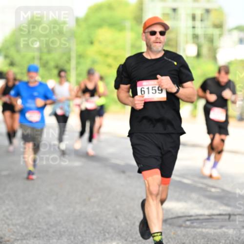 06.09.2026 - CURREX Alsterlauf Dr. Thomas Lammeyer http://msf.ph/oto/10130830 06.09.2026 09:53:29 Laufen 6159 meine-sportfotos.de