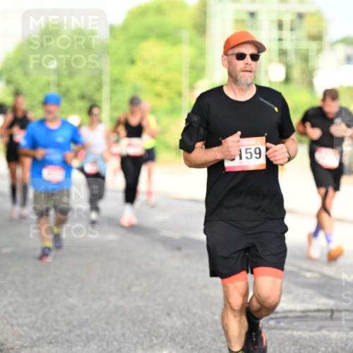 06.09.2026 - CURREX Alsterlauf Dr. Thomas Lammeyer http://msf.ph/oto/10130831 06.09.2026 09:53:30 Laufen 159 meine-sportfotos.de