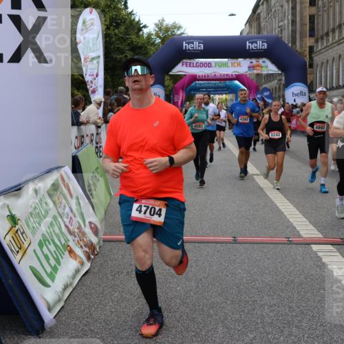 06.09.2026 - CURREX Alsterlauf Strokosch-Dieckow http://msf.ph/oto/10130843 06.09.2026 10:04:54 Ziel 2095, 2133, 2278, 2343, 2512, 2776, 3109, 3412, 3452, 4413, 4415, 4593, 4704, 4892, 5022, 5568, 6282, 8242 meine-sportfotos.de
