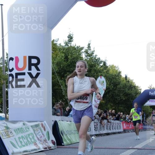 06.09.2026 - CURREX Alsterlauf Yannick Fuchs http://msf.ph/oto/10130880 06.09.2026 09:38:48 Ziel 2371, 3817, 5469, 5739, 5971, 6260, 6284, 8010, 8013 meine-sportfotos.de