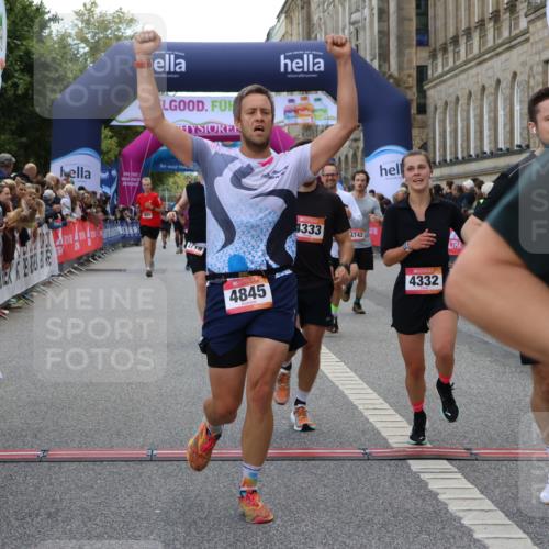 06.09.2026 - CURREX Alsterlauf Strokosch-Dieckow http://msf.ph/oto/10130893 06.09.2026 09:51:55 Ziel 2002, 2719, 3041, 3202, 4200, 4332, 4333, 4667, 4742, 4845, 5621, 5882, 6023 meine-sportfotos.de