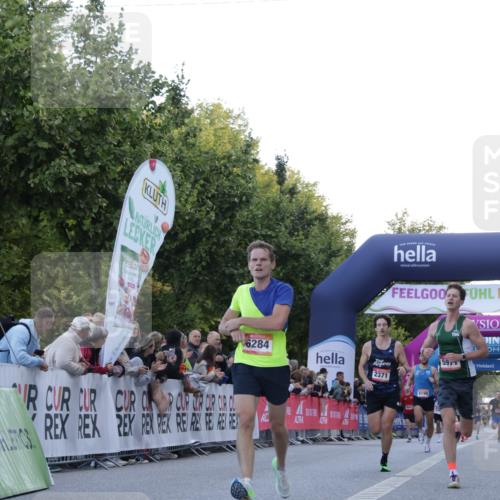 06.09.2026 - CURREX Alsterlauf Yannick Fuchs http://msf.ph/oto/10130897 06.09.2026 09:38:49 Ziel 2371, 3817, 5469, 5739, 5971, 6284, 8010, 8013, 8199 meine-sportfotos.de