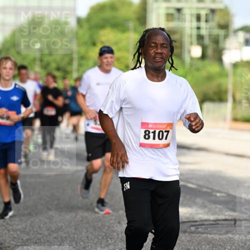 06.09.2026 - CURREX Alsterlauf Dr. Thomas Lammeyer http://msf.ph/oto/10130928 06.09.2026 09:53:42 Laufen 8107 meine-sportfotos.de