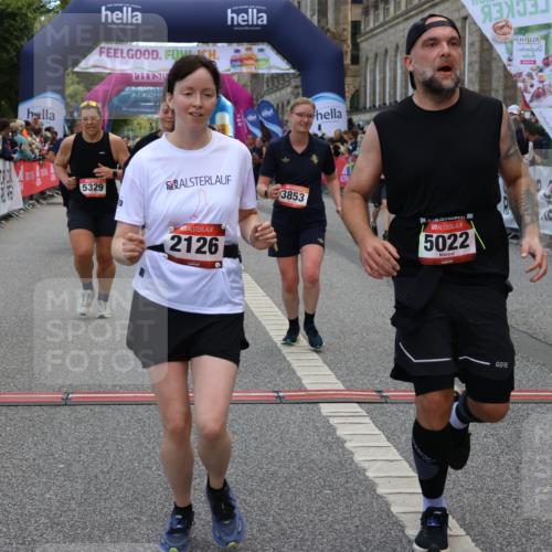 06.09.2026 - CURREX Alsterlauf Strokosch-Dieckow http://msf.ph/oto/10130929 06.09.2026 10:05:00 Ziel 2095, 2343, 2512, 2709, 3317, 3412, 3452, 3793, 3853, 3854, 3968, 4549, 4593, 4892, 5022, 5329, 5765, 6179, 6282, 8242, 8298 meine-sportfotos.de
