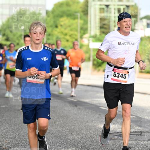 06.09.2026 - CURREX Alsterlauf Dr. Thomas Lammeyer http://msf.ph/oto/10130938 06.09.2026 09:53:43 Laufen 09, 5345 meine-sportfotos.de