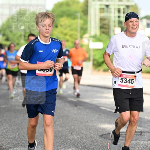 06.09.2026 - CURREX Alsterlauf Dr. Thomas Lammeyer http://msf.ph/oto/10130941 06.09.2026 09:53:44 Laufen 5345 meine-sportfotos.de