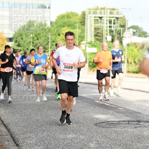 06.09.2026 - CURREX Alsterlauf Dr. Thomas Lammeyer http://msf.ph/oto/10130949 06.09.2026 09:53:45 Laufen 3236, 6396, 3689, 6119 meine-sportfotos.de