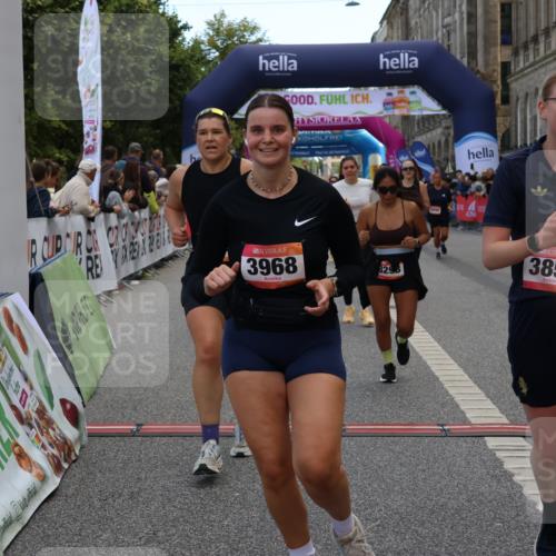 06.09.2026 - CURREX Alsterlauf Strokosch-Dieckow http://msf.ph/oto/10130973 06.09.2026 10:05:02 Ziel 2343, 2512, 2709, 3317, 3412, 3452, 3793, 3853, 3854, 3968, 4549, 4593, 4892, 5022, 5329, 5765, 6179, 6251, 6253, 6282, 8099, 8242, 8298 meine-sportfotos.de