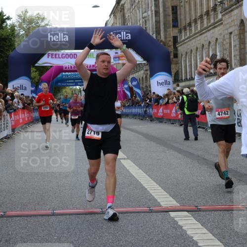 06.09.2026 - CURREX Alsterlauf Strokosch-Dieckow http://msf.ph/oto/10130979 06.09.2026 09:51:58 Ziel 2002, 2719, 3041, 3202, 4200, 4332, 4333, 4667, 4742, 4845, 5621, 5862, 5882, 6023, 6092, 6206, 8280 meine-sportfotos.de