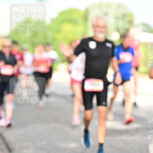 06.09.2026 - CURREX Alsterlauf Dr. Thomas Lammeyer http://msf.ph/oto/10131001 06.09.2026 09:53:51 Laufen  meine-sportfotos.de