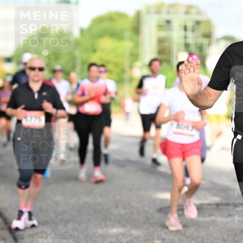 06.09.2026 - CURREX Alsterlauf Dr. Thomas Lammeyer http://msf.ph/oto/10131013 06.09.2026 09:53:52 Laufen 1870, 2056 meine-sportfotos.de