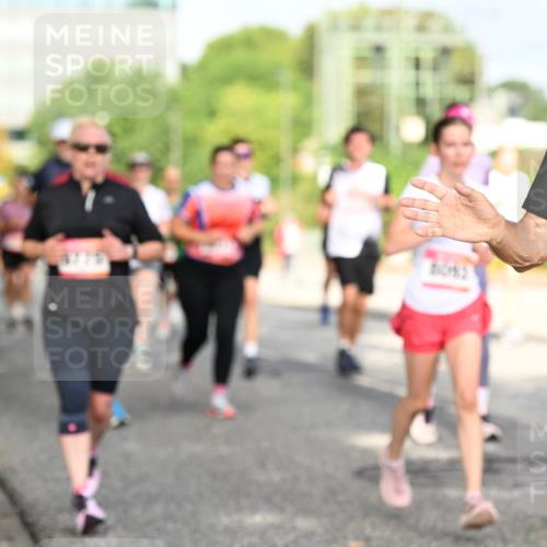 06.09.2026 - CURREX Alsterlauf Dr. Thomas Lammeyer http://msf.ph/oto/10131015 06.09.2026 09:53:52 Laufen 6, 1870, 2056 meine-sportfotos.de