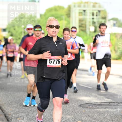06.09.2026 - CURREX Alsterlauf Dr. Thomas Lammeyer http://msf.ph/oto/10131024 06.09.2026 09:53:53 Laufen 5775 meine-sportfotos.de