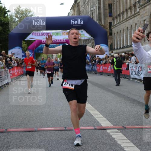 06.09.2026 - CURREX Alsterlauf Strokosch-Dieckow http://msf.ph/oto/10131036 06.09.2026 09:51:58 Ziel 2002, 2719, 3041, 3202, 4200, 4332, 4333, 4667, 4742, 4845, 5621, 5862, 5882, 6023, 6092, 6206, 8280 meine-sportfotos.de