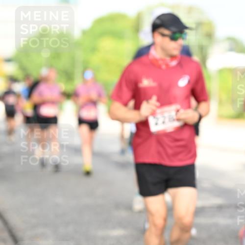 06.09.2026 - CURREX Alsterlauf Dr. Thomas Lammeyer http://msf.ph/oto/10131045 06.09.2026 09:53:54 Laufen  meine-sportfotos.de