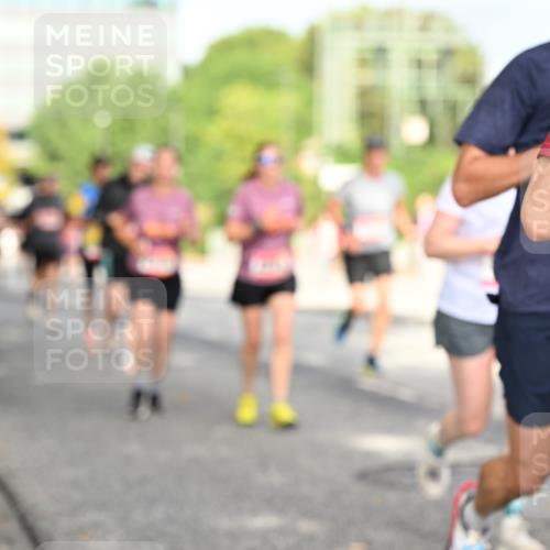 06.09.2026 - CURREX Alsterlauf Dr. Thomas Lammeyer http://msf.ph/oto/10131055 06.09.2026 09:53:55 Laufen  meine-sportfotos.de