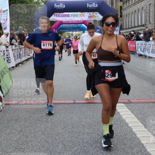06.09.2026 - CURREX Alsterlauf Strokosch-Dieckow http://msf.ph/oto/10131072 06.09.2026 10:05:03 Ziel 2343, 2512, 2709, 3317, 3412, 3452, 3793, 3853, 3854, 3968, 4549, 5022, 5329, 5765, 6179, 6209, 6251, 6253, 6282, 8064, 8099, 8298 meine-sportfotos.de