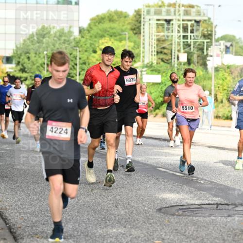 06.09.2026 - CURREX Alsterlauf Dr. Thomas Lammeyer http://msf.ph/oto/10131114 06.09.2026 09:54:03 Laufen 3914, 4318, 4224, 6020, 6736, 523, 5510 meine-sportfotos.de