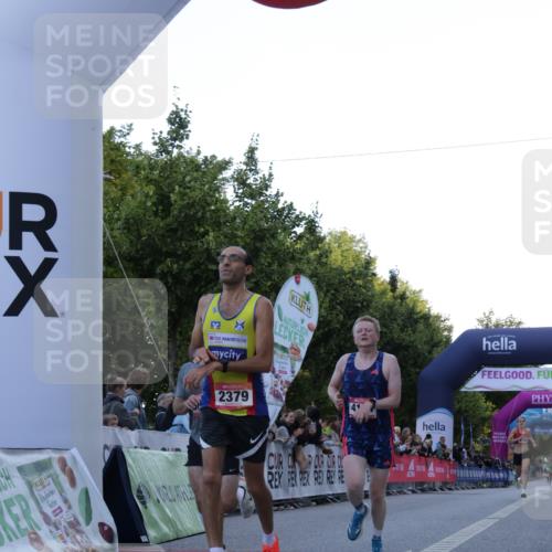 06.09.2026 - CURREX Alsterlauf Yannick Fuchs http://msf.ph/oto/10131155 06.09.2026 09:39:02 Ziel 2379, 2784, 4164, 4706, 5161, 5333, 5692, 5830, 6370 meine-sportfotos.de