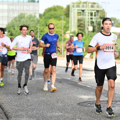06.09.2026 - CURREX Alsterlauf Dr. Thomas Lammeyer http://msf.ph/oto/10131161 06.09.2026 09:54:09 Laufen 978, 604, 3914 meine-sportfotos.de