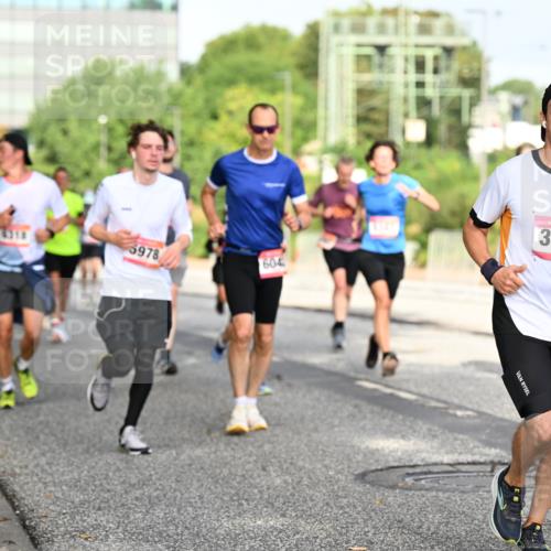 06.09.2026 - CURREX Alsterlauf Dr. Thomas Lammeyer http://msf.ph/oto/10131165 06.09.2026 09:54:10 Laufen 4310, 5978, 604, 3914 meine-sportfotos.de