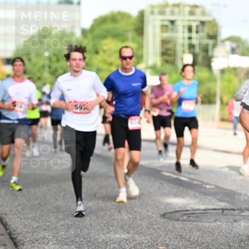 06.09.2026 - CURREX Alsterlauf Dr. Thomas Lammeyer http://msf.ph/oto/10131168 06.09.2026 09:54:10 Laufen 59, 3914 meine-sportfotos.de